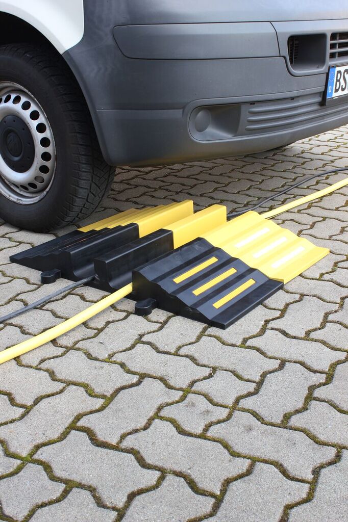 Cable Ramps – Barriers4u – Crowd Control & Safety Barriers