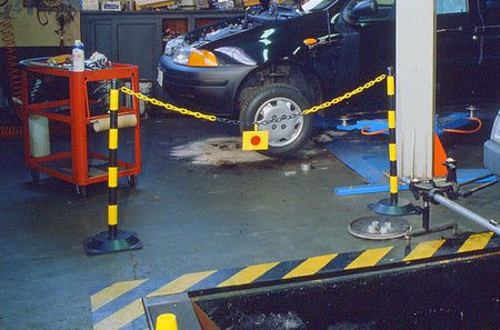 Chain Reflectors Reflector for Barrier Chains – Transform Chains into Reflective Safety ...