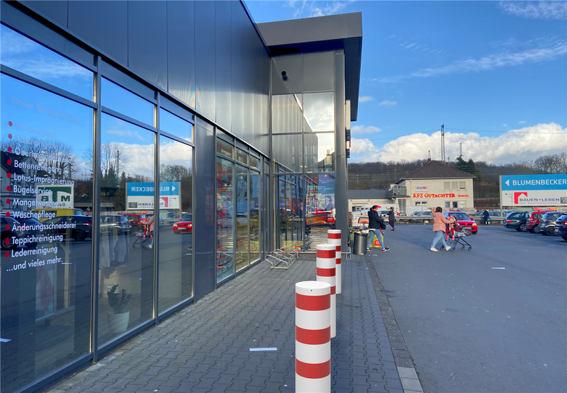 XXL Safety Steel Bollards -Solid- (Ø152-323mm)