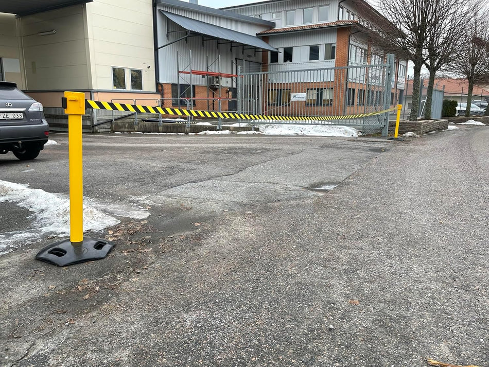 FlexiBarrier Belt Stanchion -Outdoor 1050- (10.6m belt)