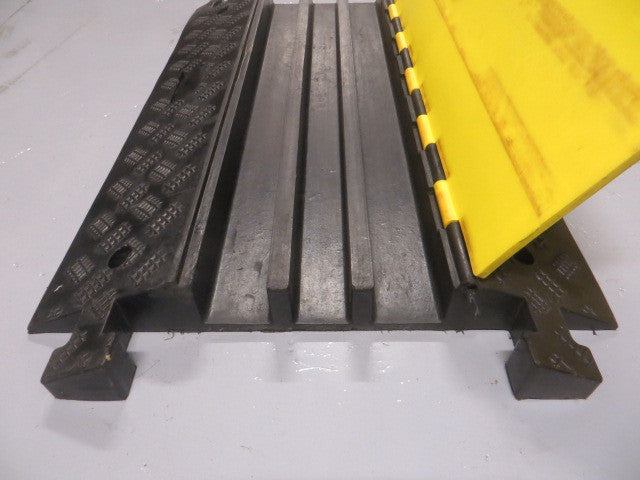 Hose & Cable Ramp – 3 Channel