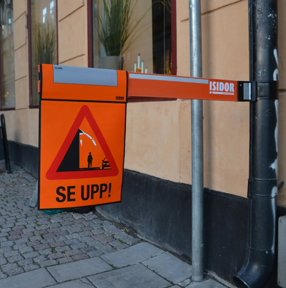 Isidor Warnungsflagge – ACHTUNG! vor Schneerutsch