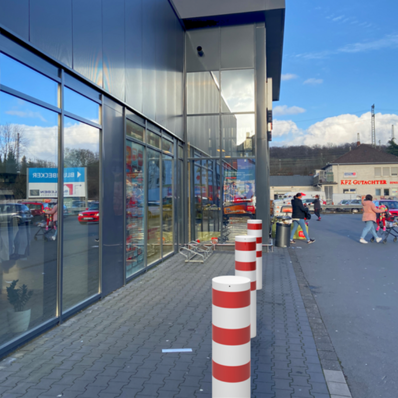 XXL Safety Steel Bollards - Solid - (Ø152-323mm) - White with red reflecting stripes