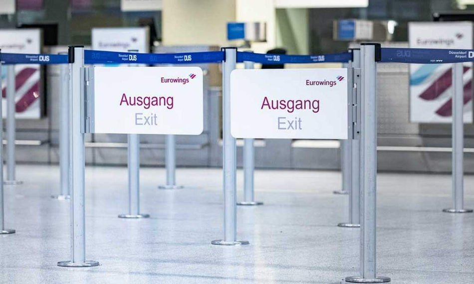 Self-Closing Swing Gate – For Beltrac Stanchions