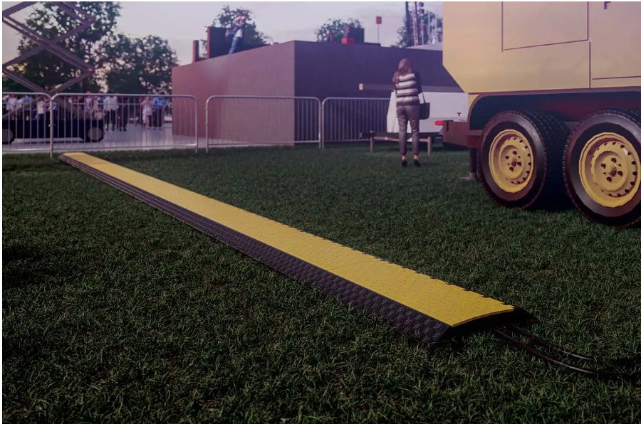 Cable Protection Ramp with Cover