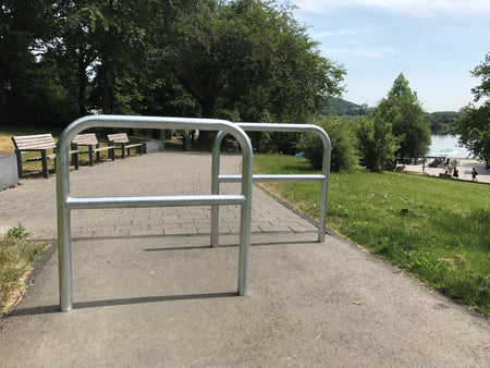 Hoops of steel tube Ø 60 mm, with crossbar