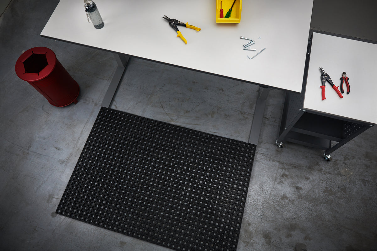 Rubber Mat Warning Sticker Safe Step – Interlocking Anti-Slip Rubber Mat – Barriers4u – Crowd ...