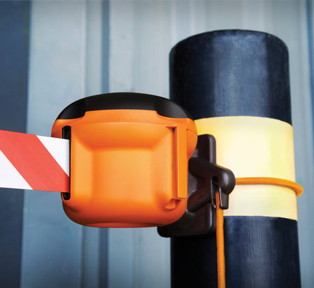 Barrier system -Skipper Mini- retractable belt length 9 m, red white