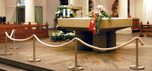 Beltrac Post & Rope Stanchion -Museum-